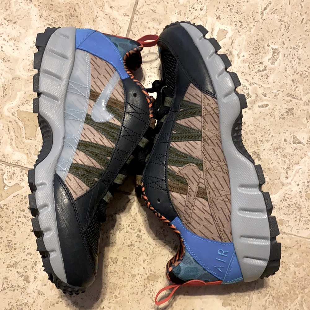 Nike Mens Air Humara '17